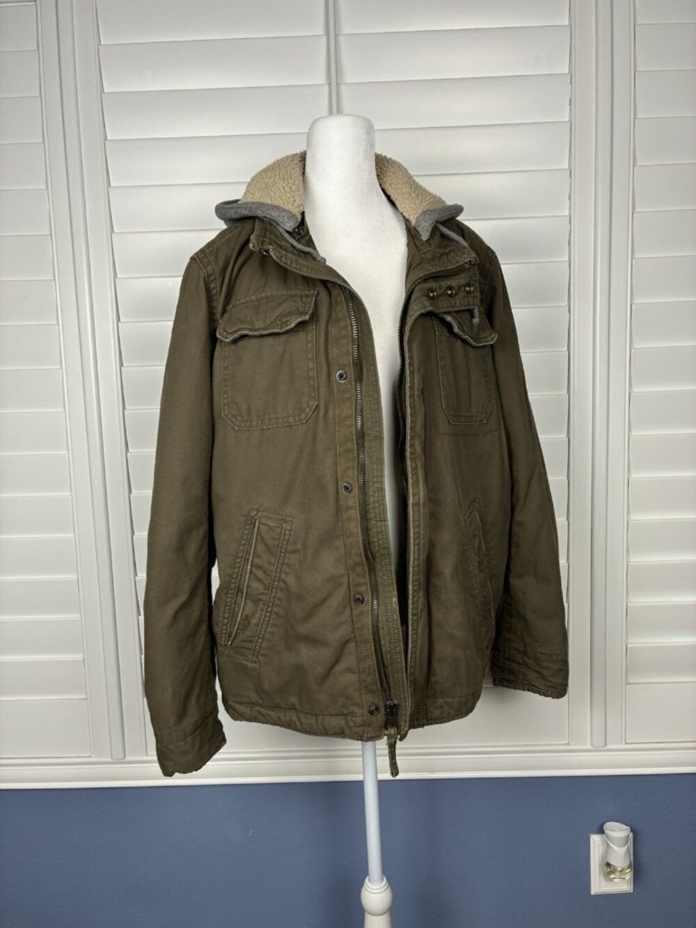 American Eagle Men’s L Olive Green Field Jacket Detachable Sherpa Lined Hood